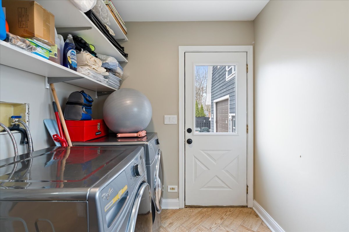 4309 Market Street, Crystal Lake, IL 60012