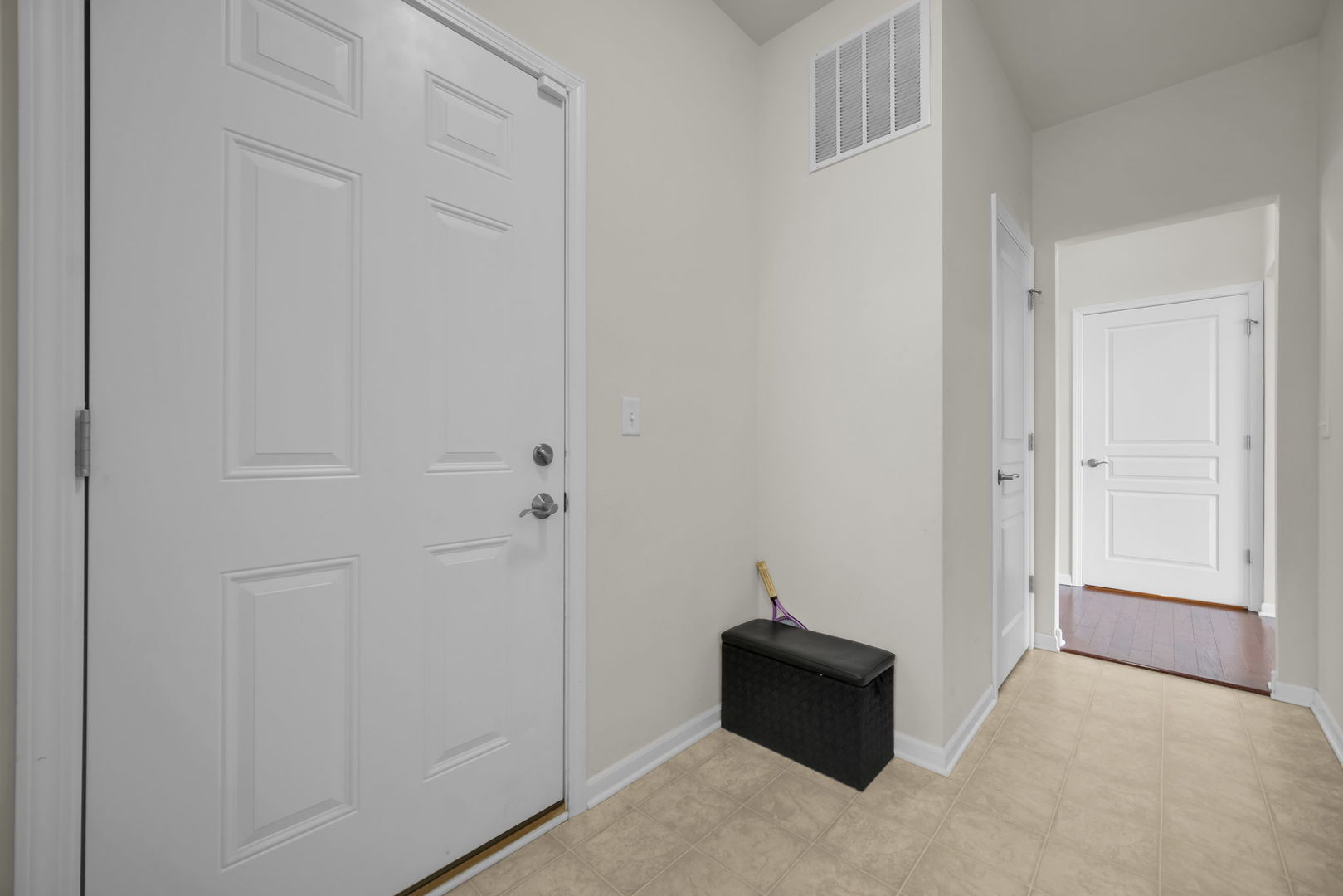 4255 FRASER Circle, Naperville, IL 60564