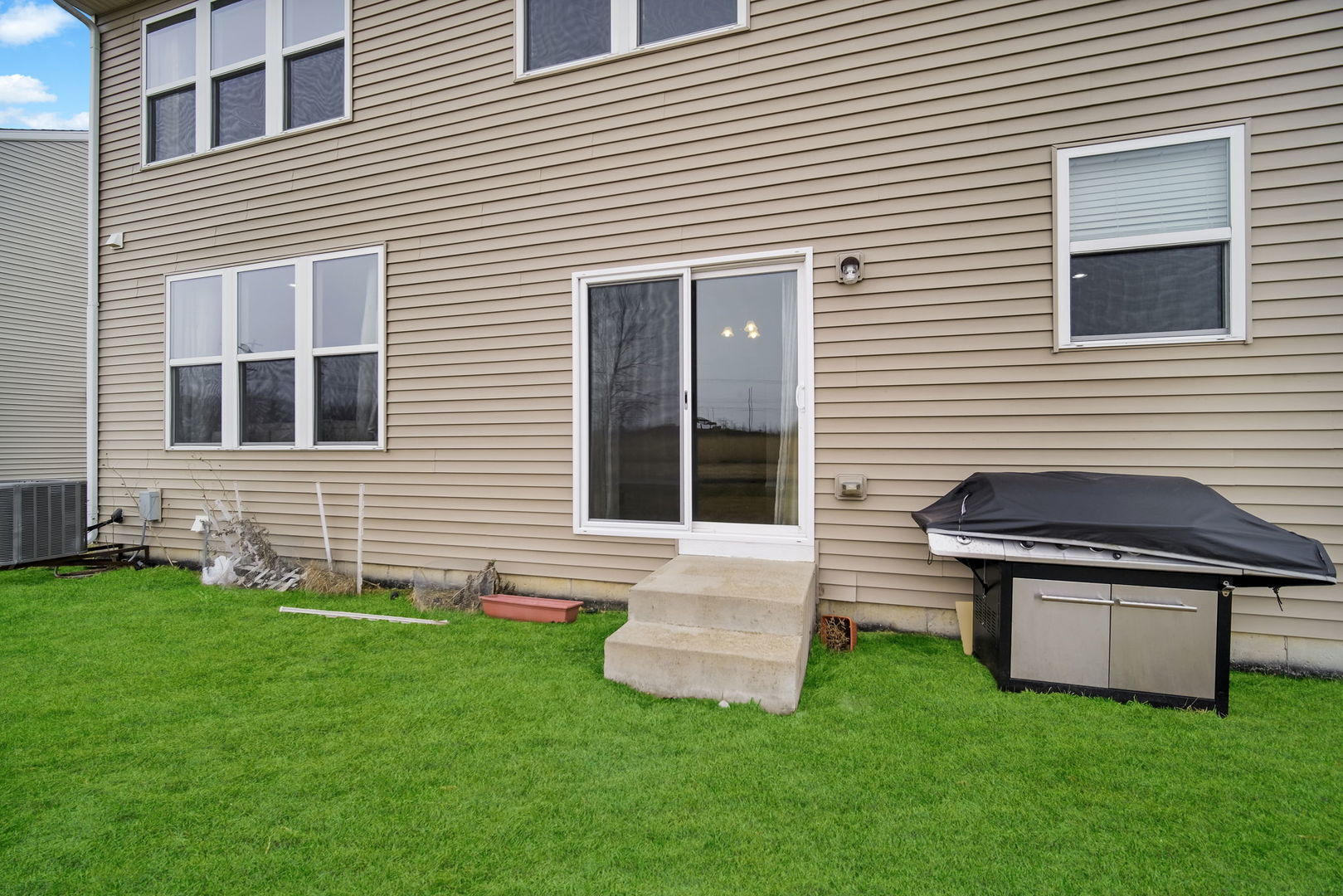 4255 FRASER Circle, Naperville, IL 60564