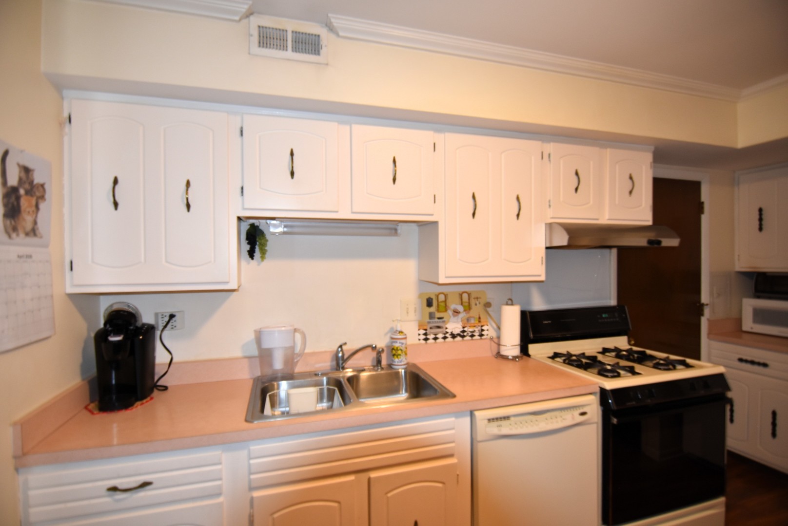 7734 Woodward Avenue #5, Woodridge, IL 60517