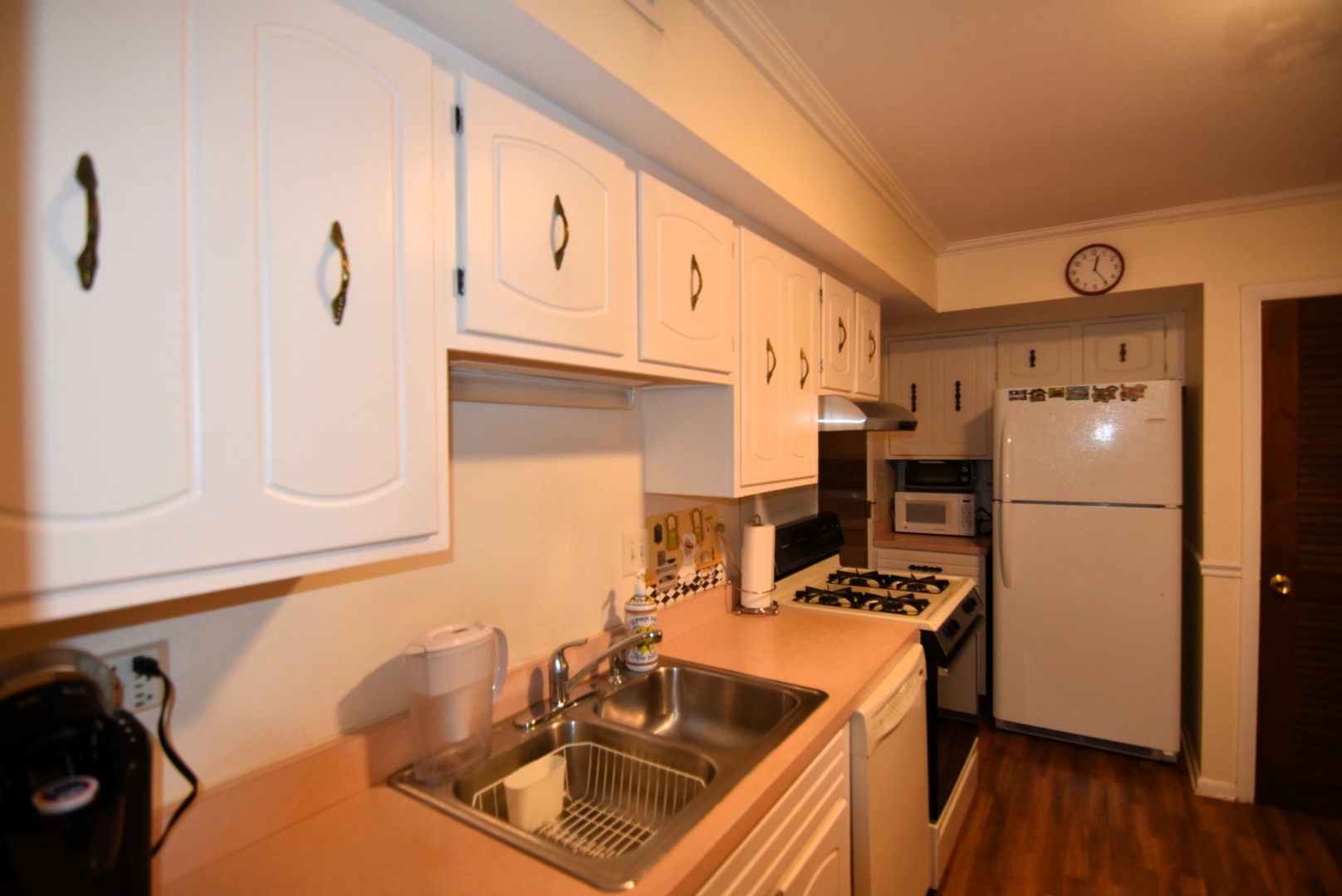 7734 Woodward Avenue #5, Woodridge, IL 60517