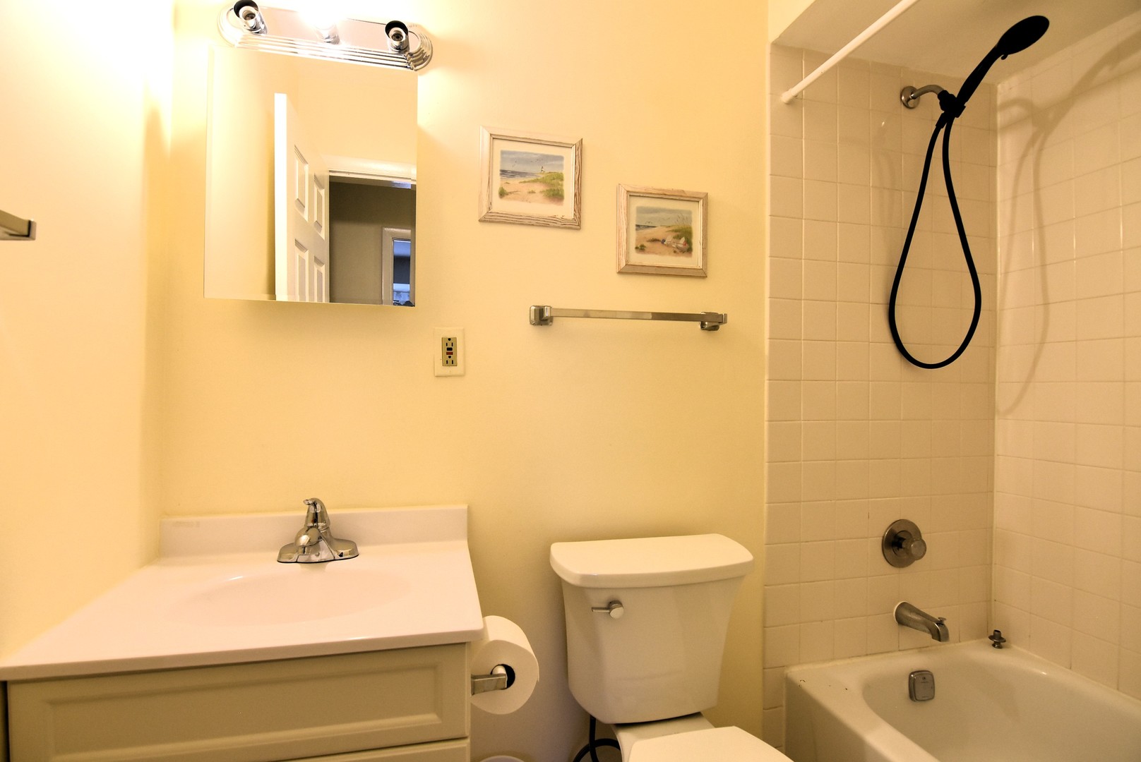 7734 Woodward Avenue #5, Woodridge, IL 60517