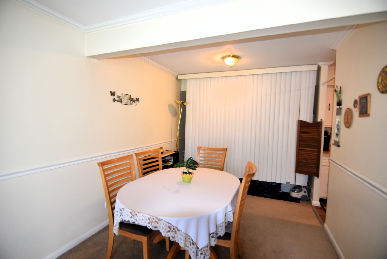 7734 Woodward Avenue #5, Woodridge, IL 60517