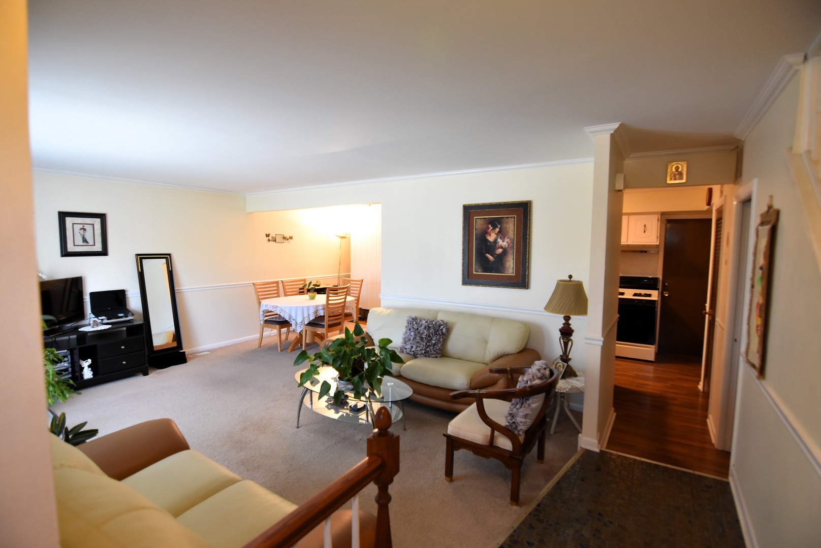 7734 Woodward Avenue #5, Woodridge, IL 60517