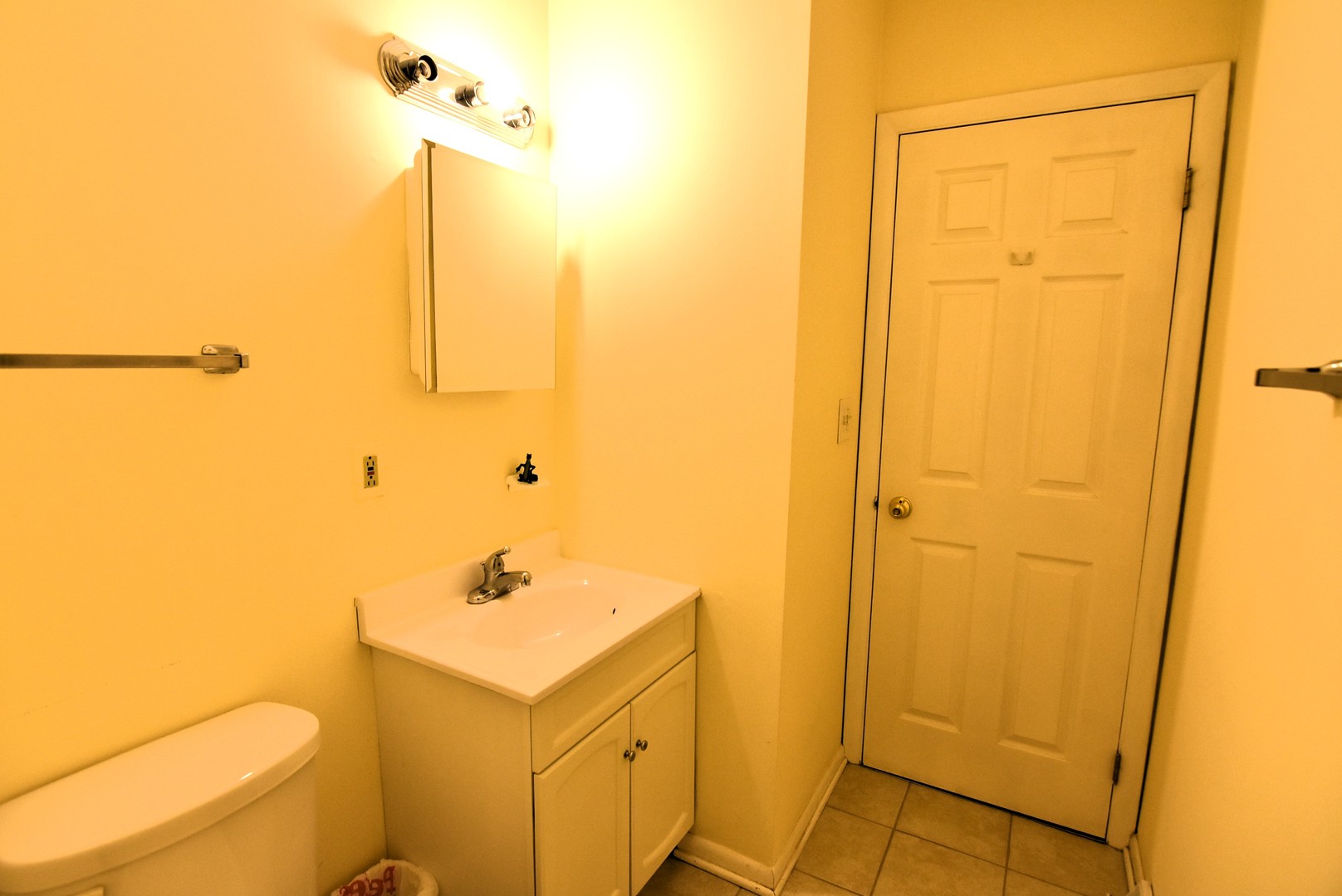 7734 Woodward Avenue #5, Woodridge, IL 60517