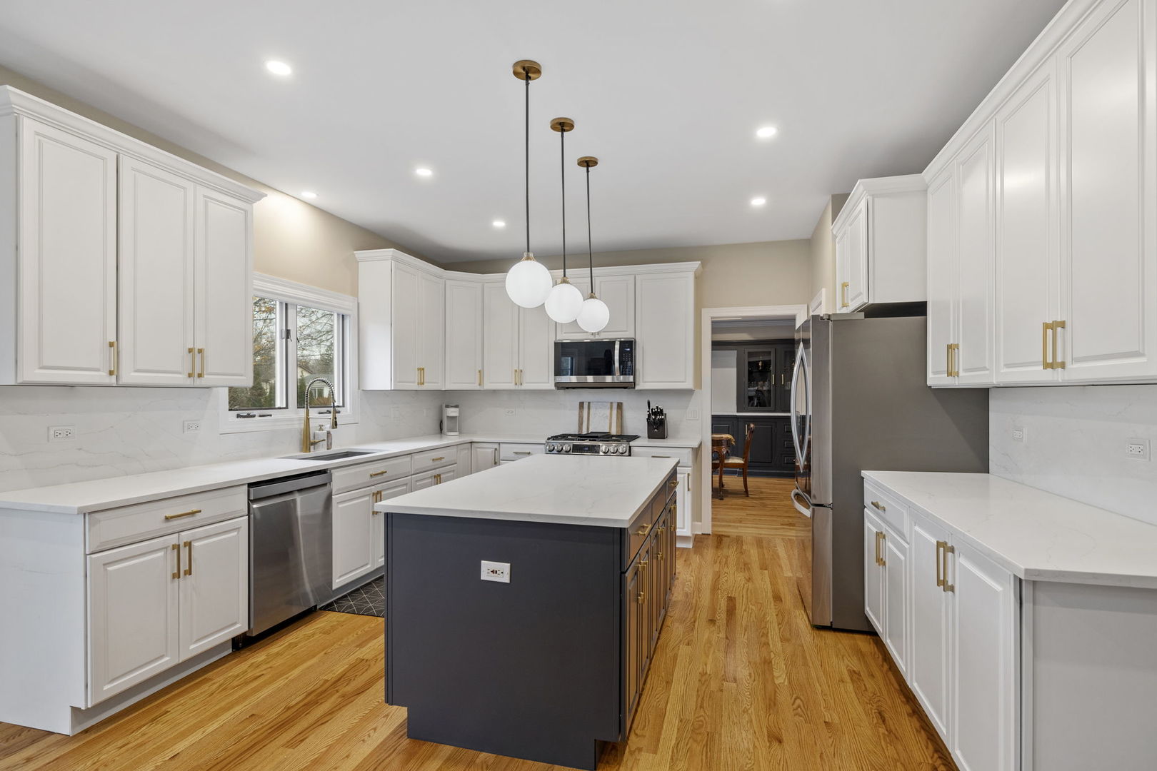 1203 N Burning Bush Lane, Mount Prospect, IL 60056