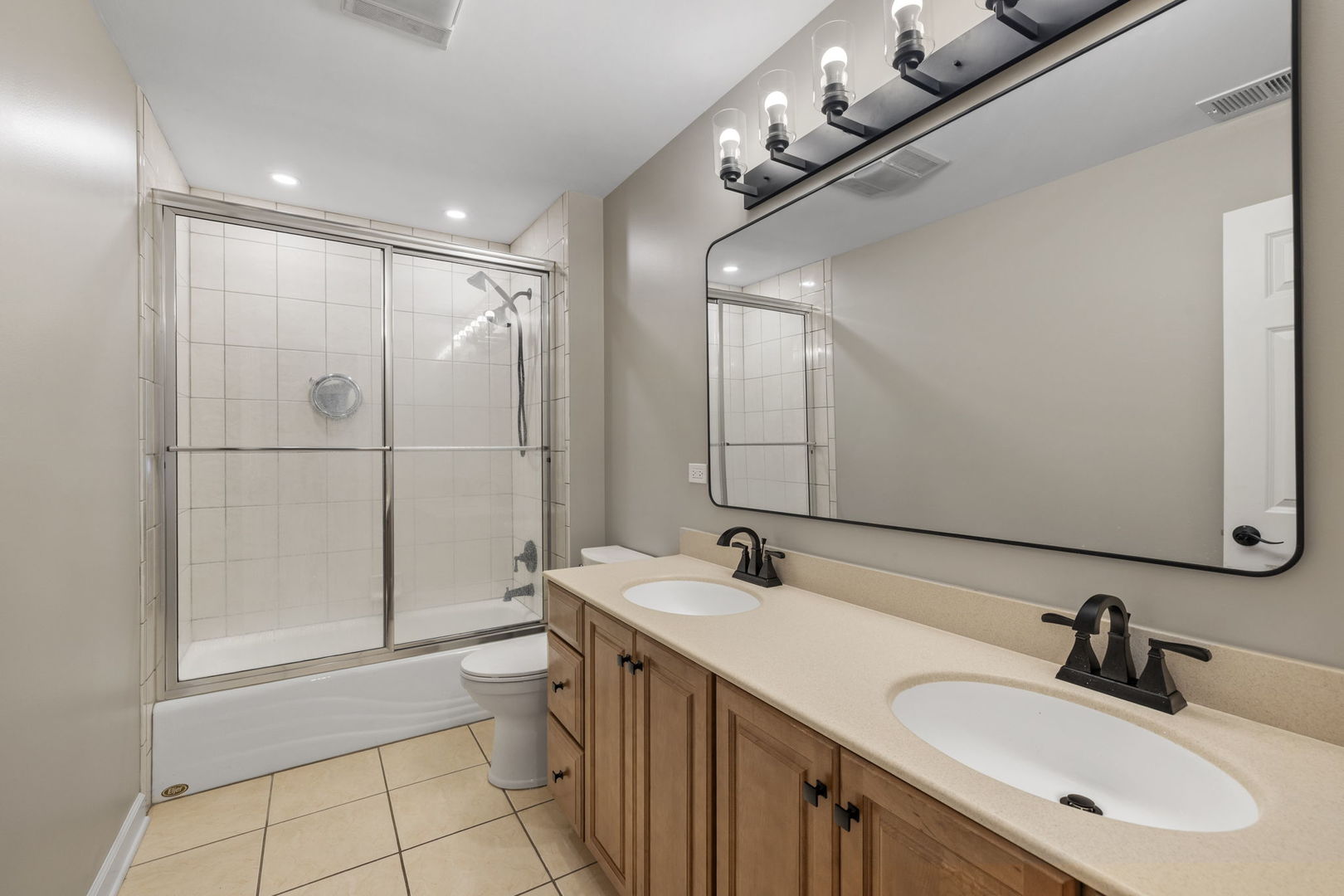 1203 N Burning Bush Lane, Mount Prospect, IL 60056