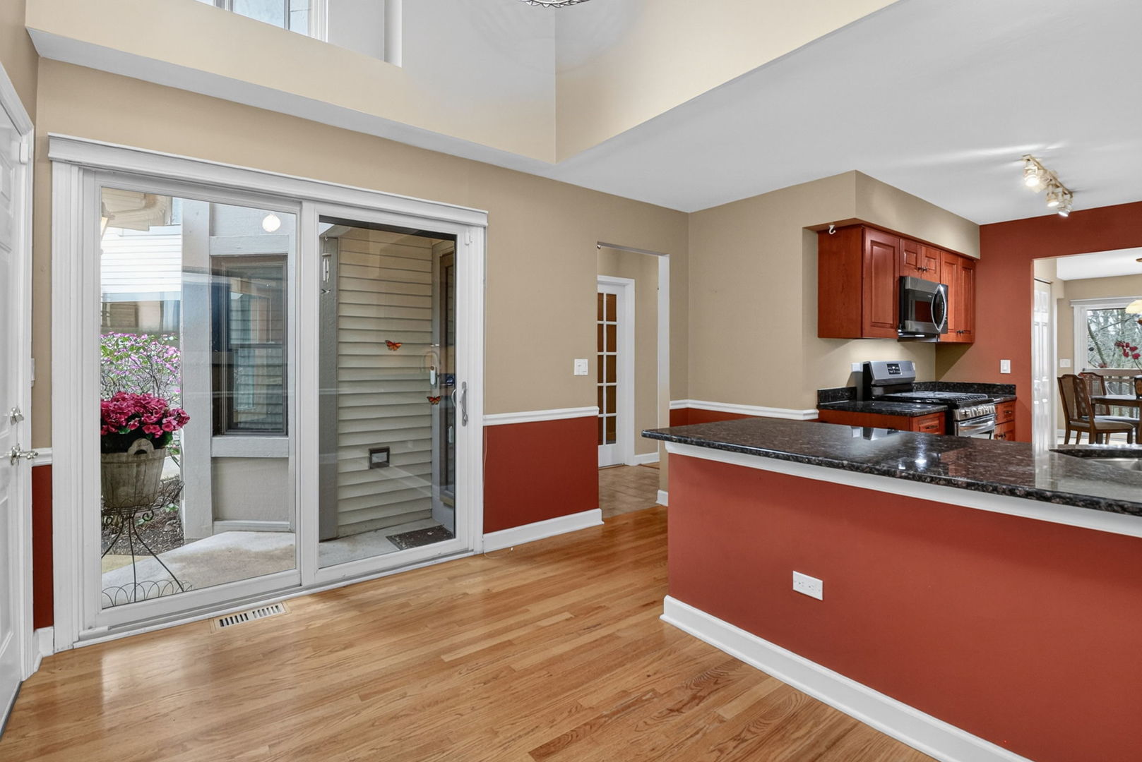 1015 N Auburn Woods Drive, Palatine, IL 60067