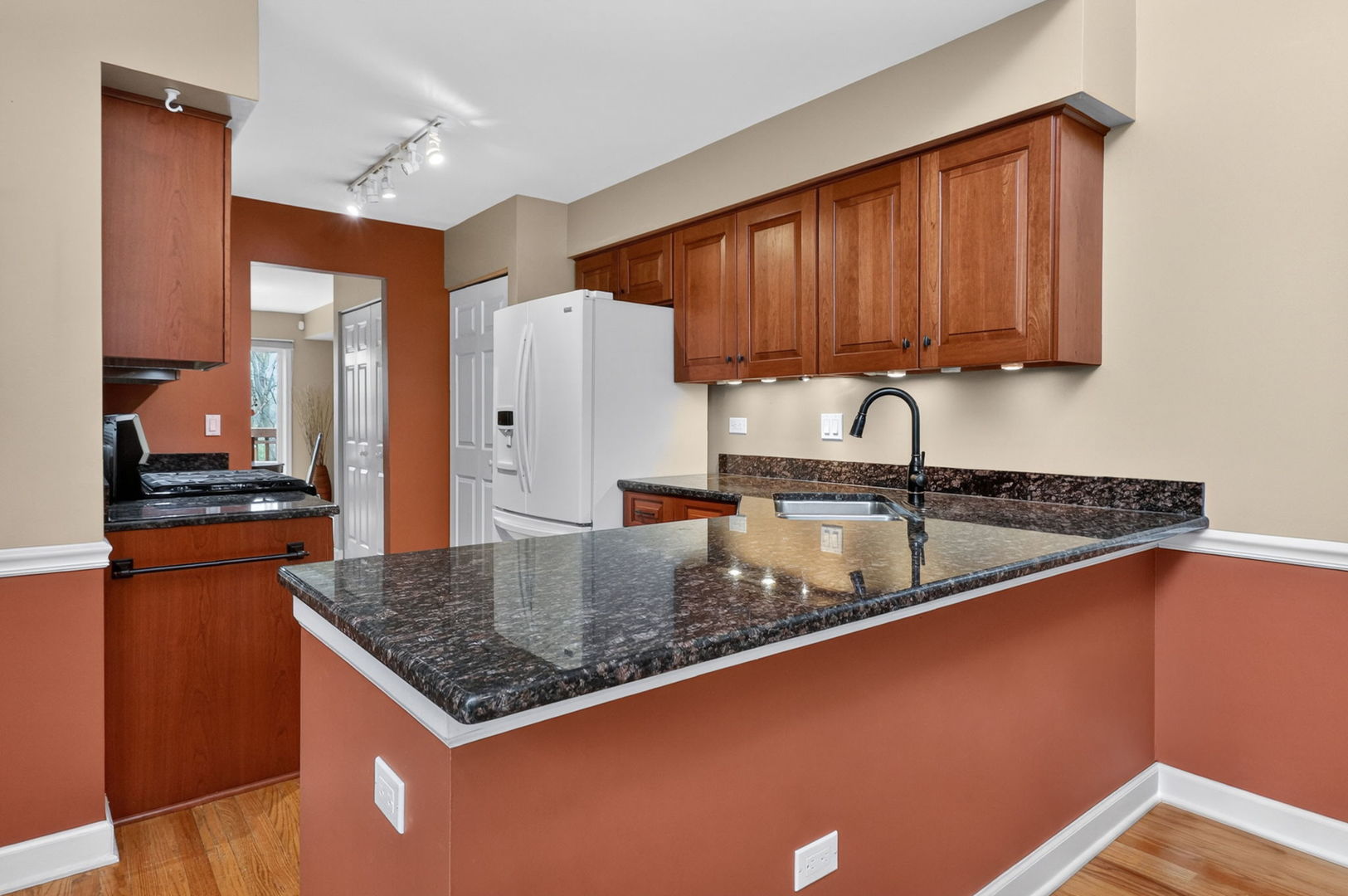 1015 N Auburn Woods Drive, Palatine, IL 60067