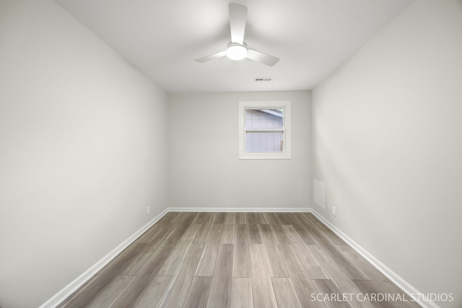 1041 N Elmwood Drive, Aurora, IL 60506