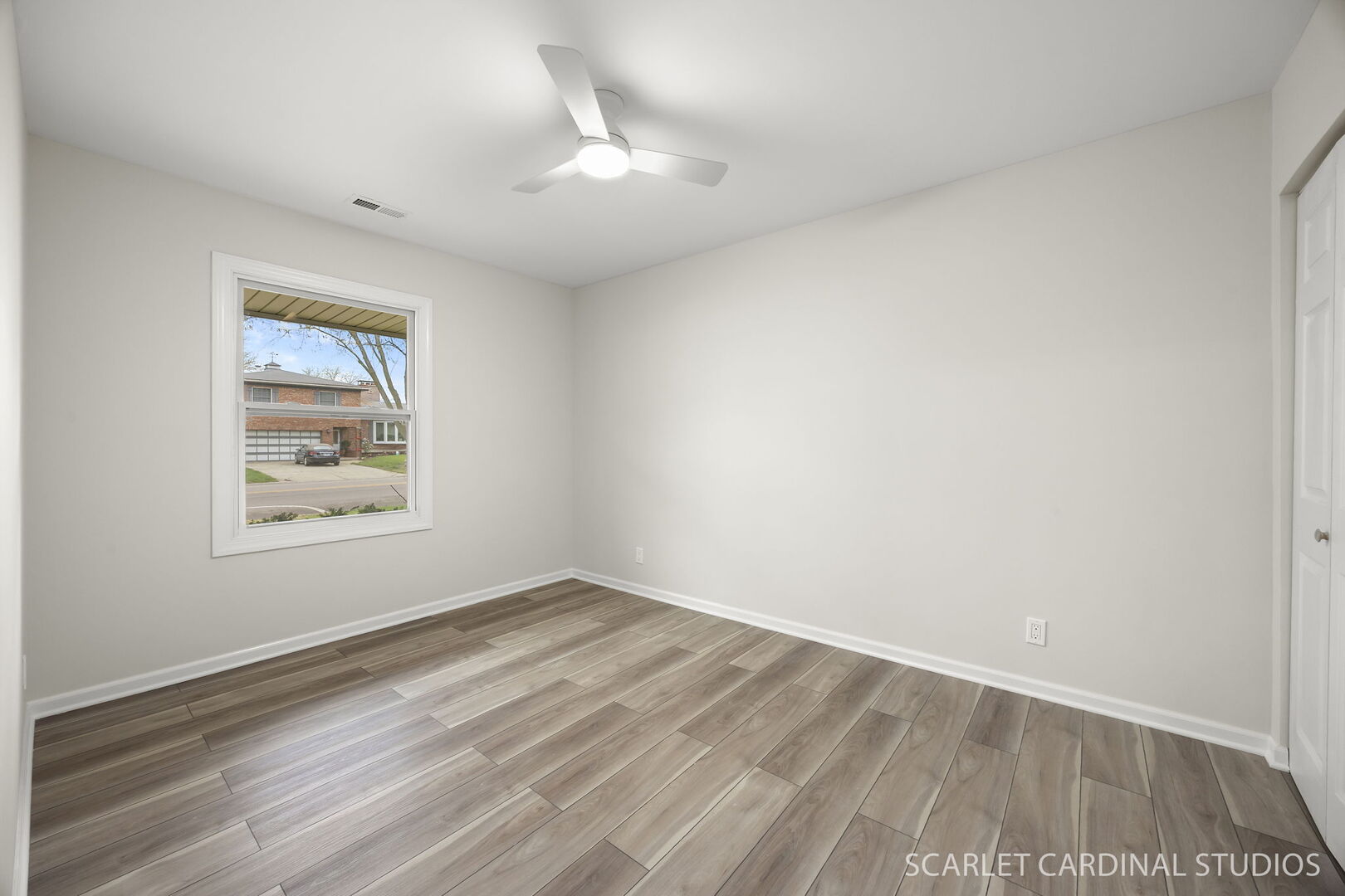 1041 N Elmwood Drive, Aurora, IL 60506