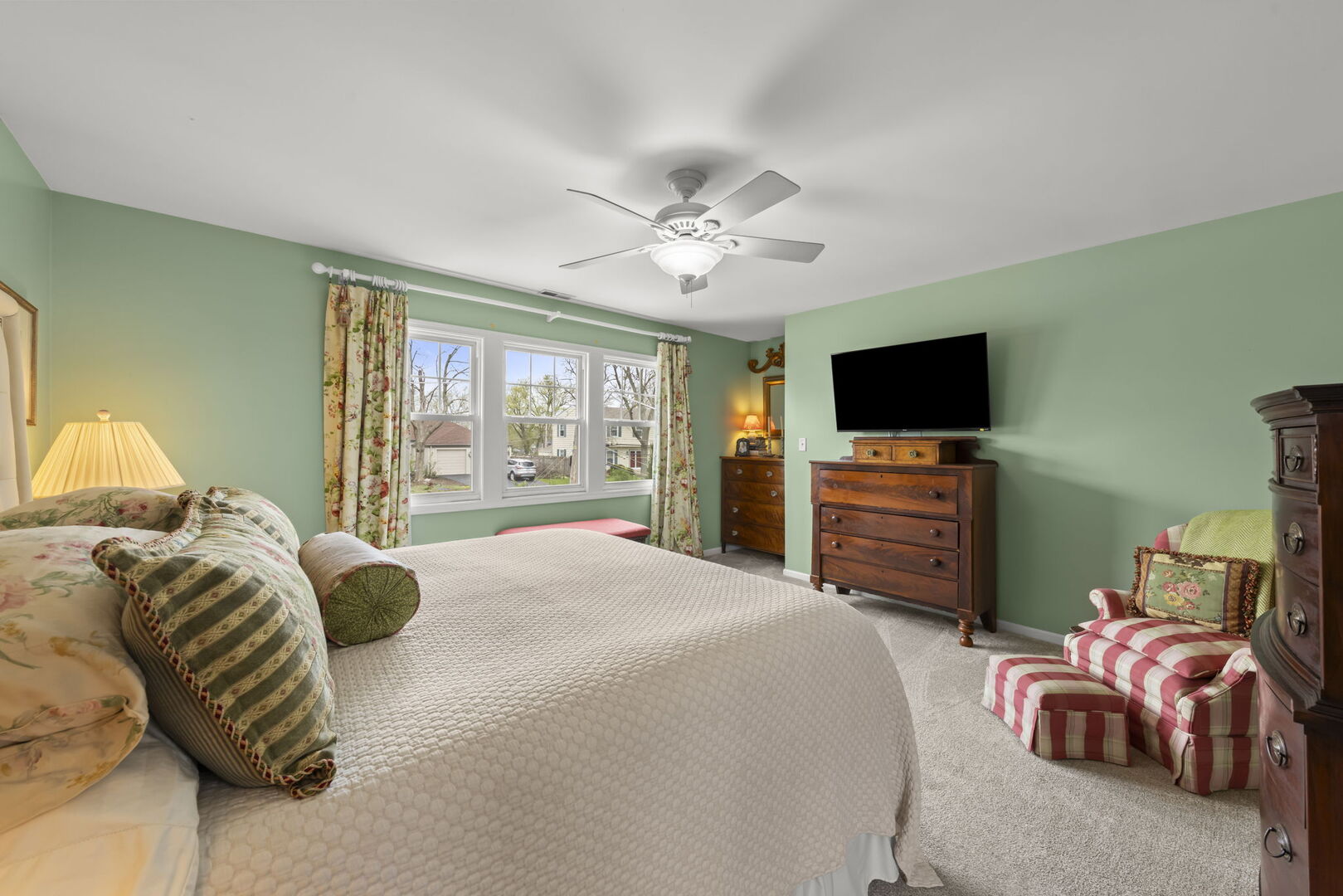 Glen Ellyn, IL 60137