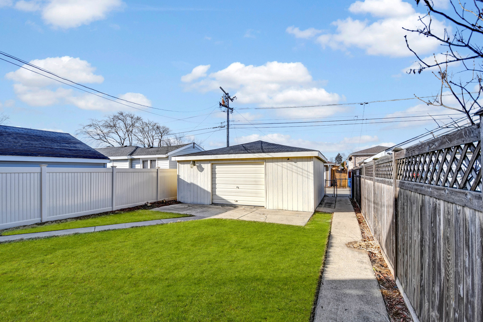 7754 S Mcvicker Avenue, Burbank, IL 60459