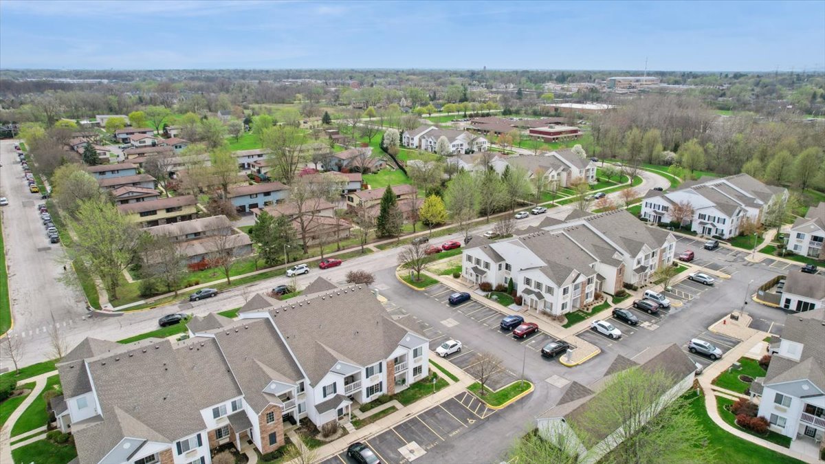 1624 Mcclure Road #1624, Aurora, IL 60505