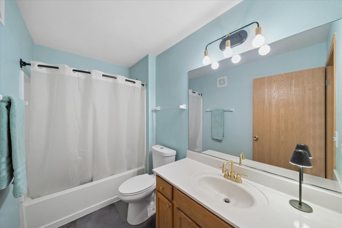 1624 Mcclure Road #1624, Aurora, IL 60505