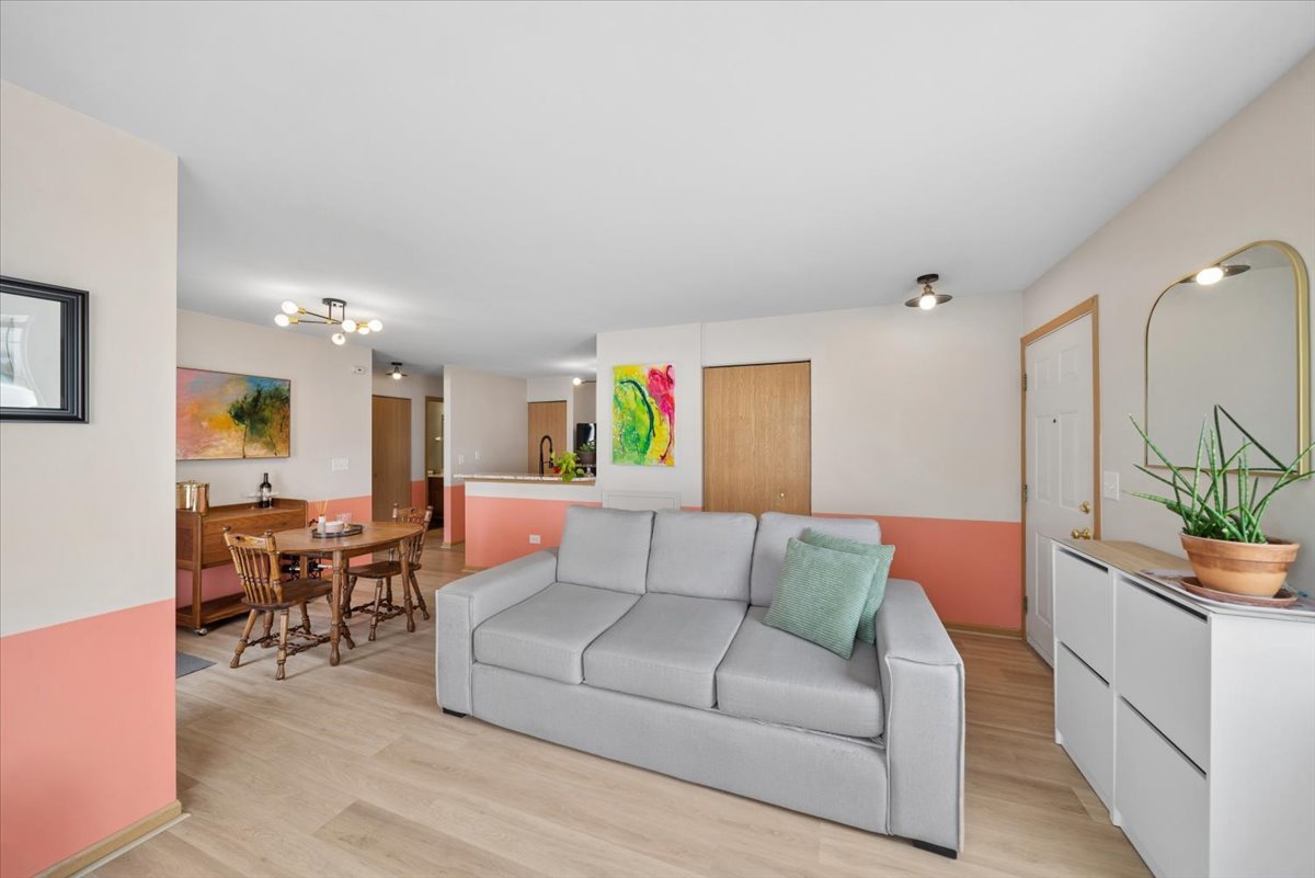 1624 Mcclure Road #1624, Aurora, IL 60505