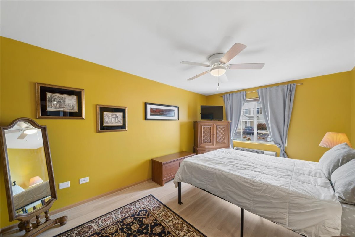 1624 Mcclure Road #1624, Aurora, IL 60505