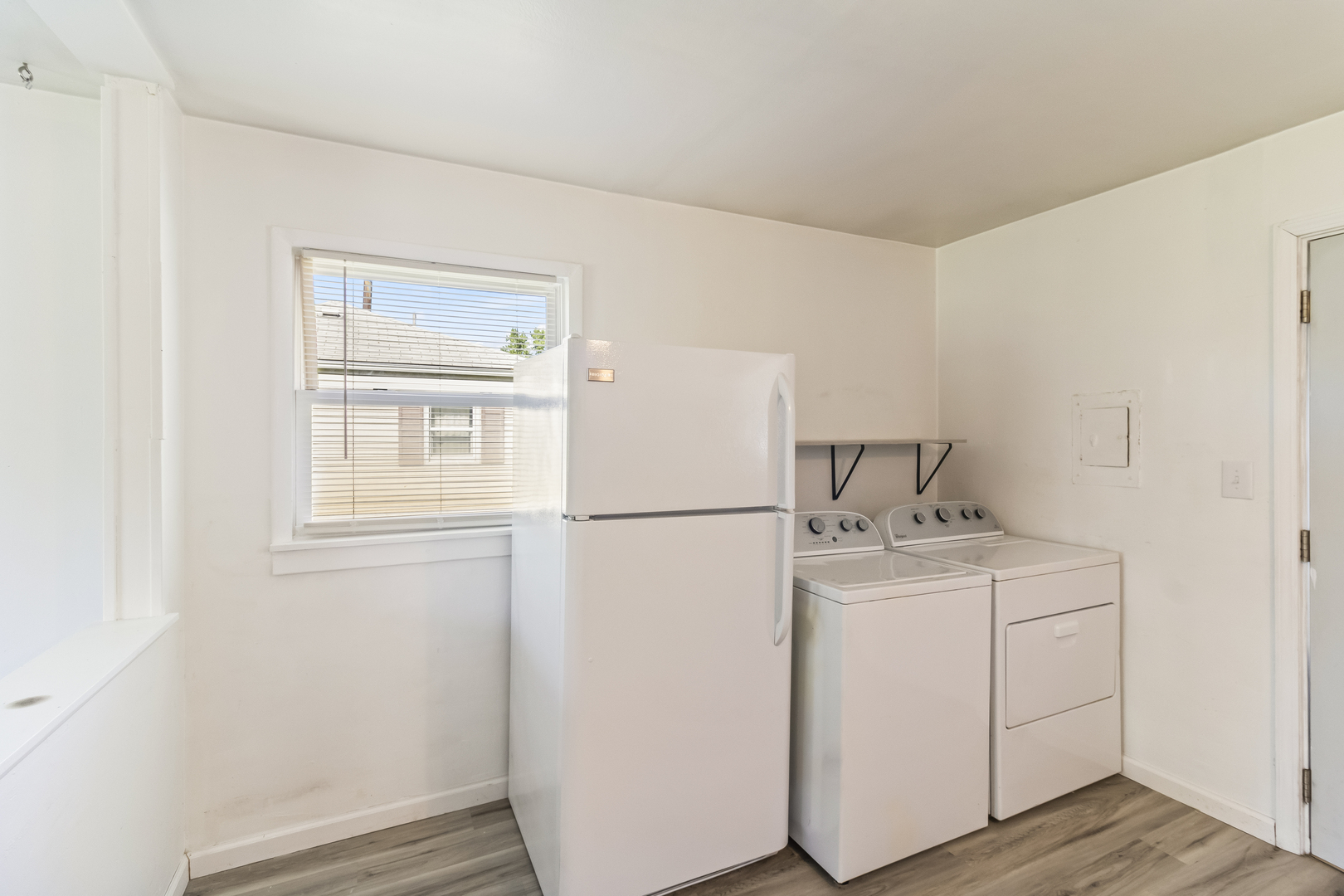 2049 E Hamilton Avenue, Springfield, IL 62702