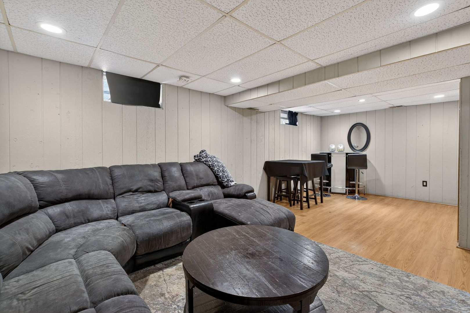 314 Plum Street, Lake In The Hills, IL 60156