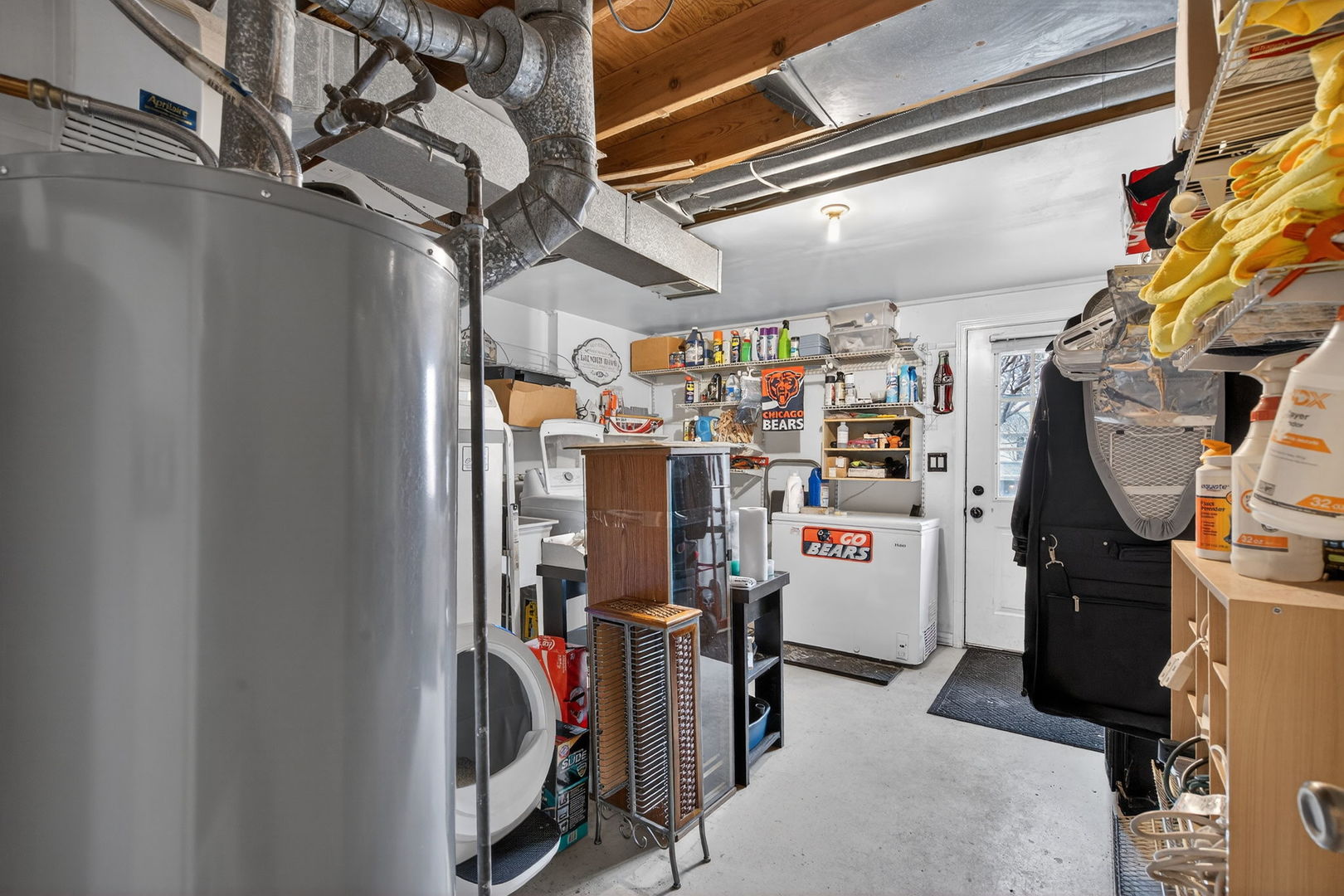 314 Plum Street, Lake In The Hills, IL 60156