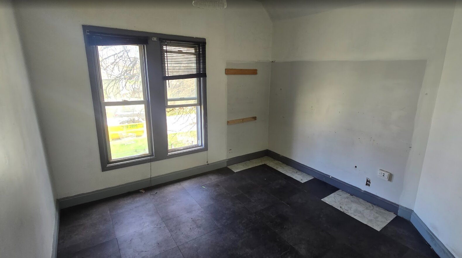 6826 S Parnell Avenue, Chicago, IL 60621