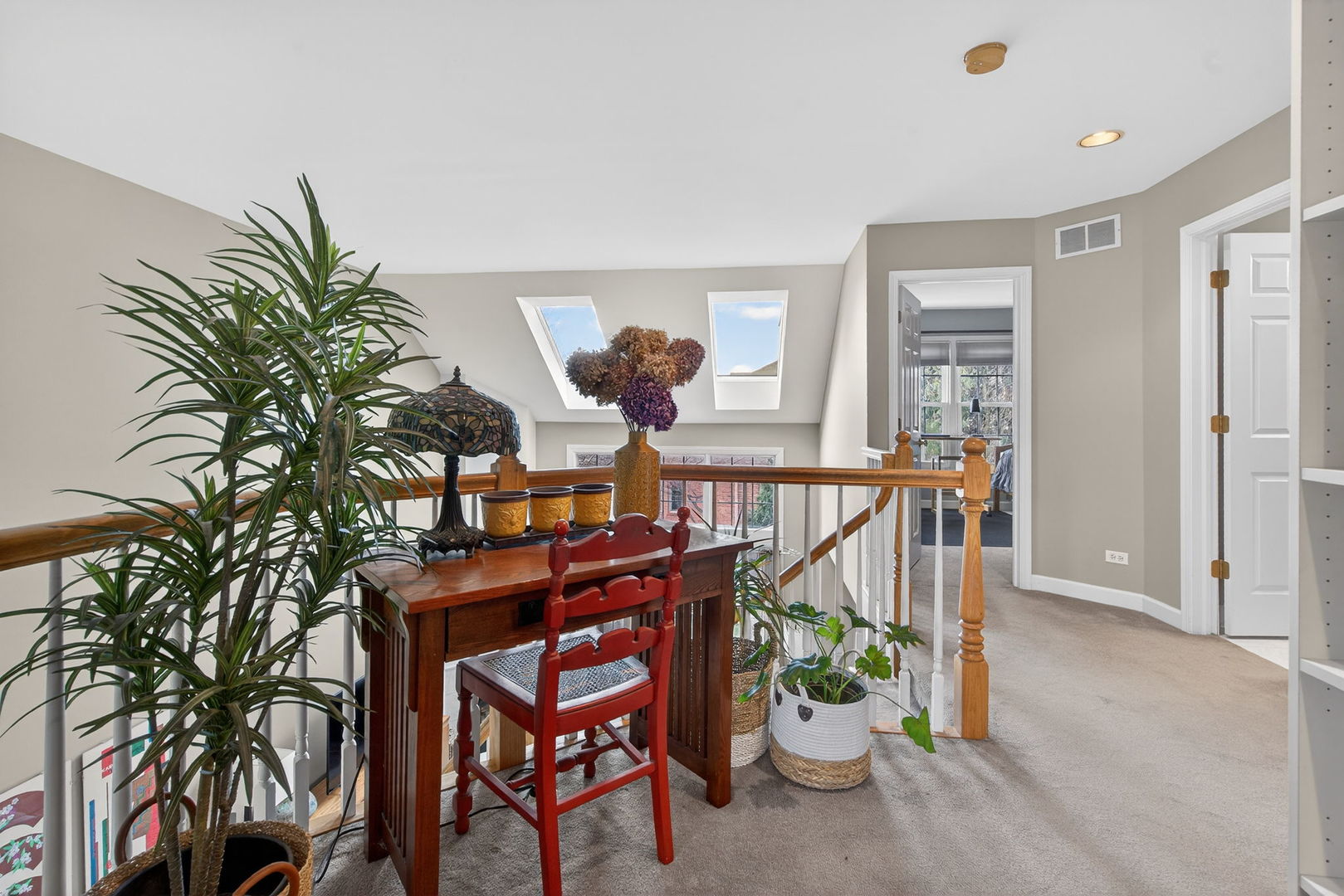 811 King Henry Lane, St. Charles, IL 60174