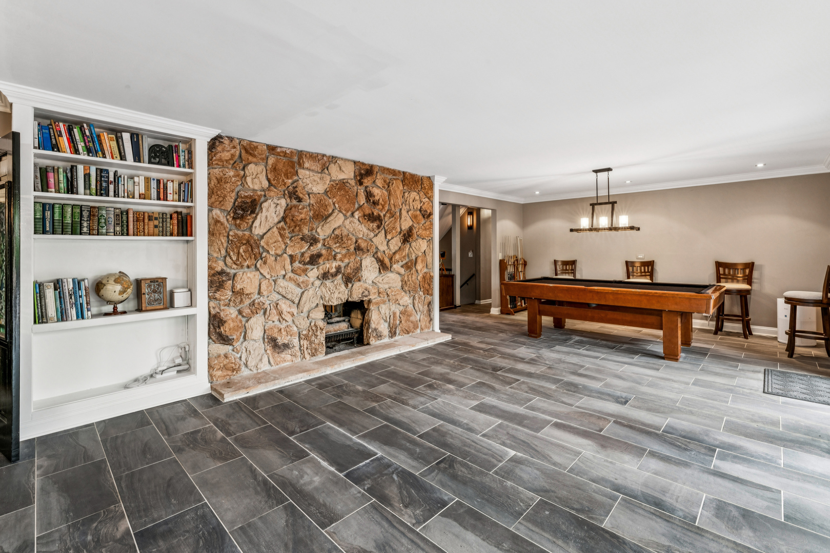 3300 Overland Pass, Northbrook, IL 60062