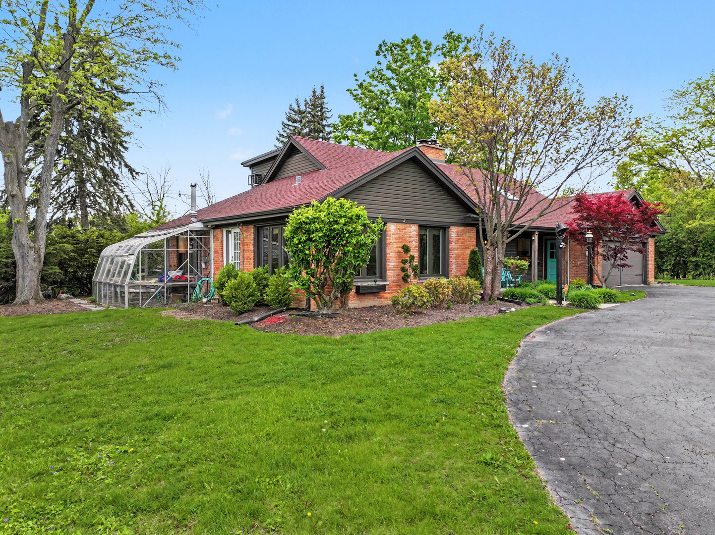 3300 Overland Pass, Northbrook, IL 60062