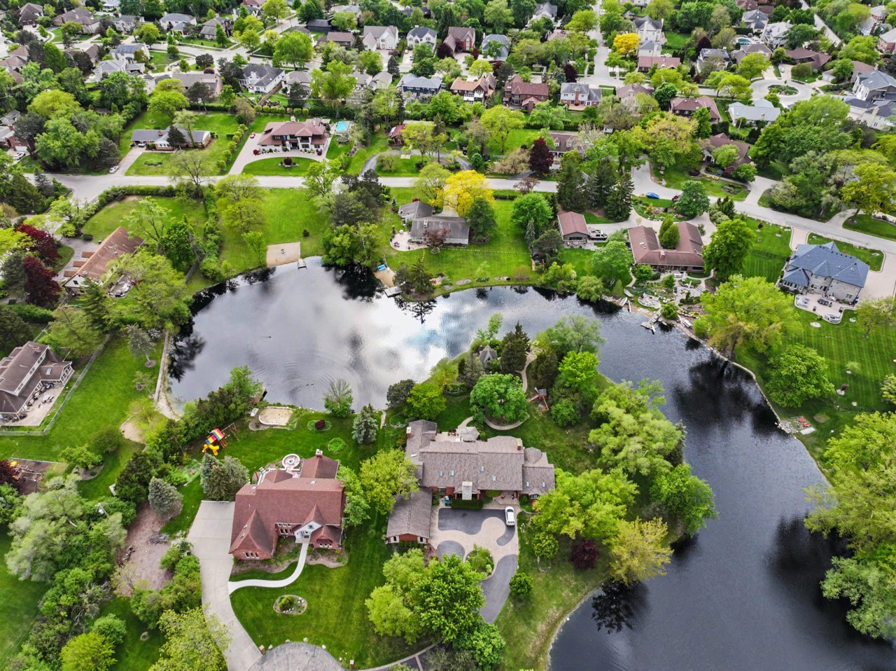 3300 Overland Pass, Northbrook, IL 60062