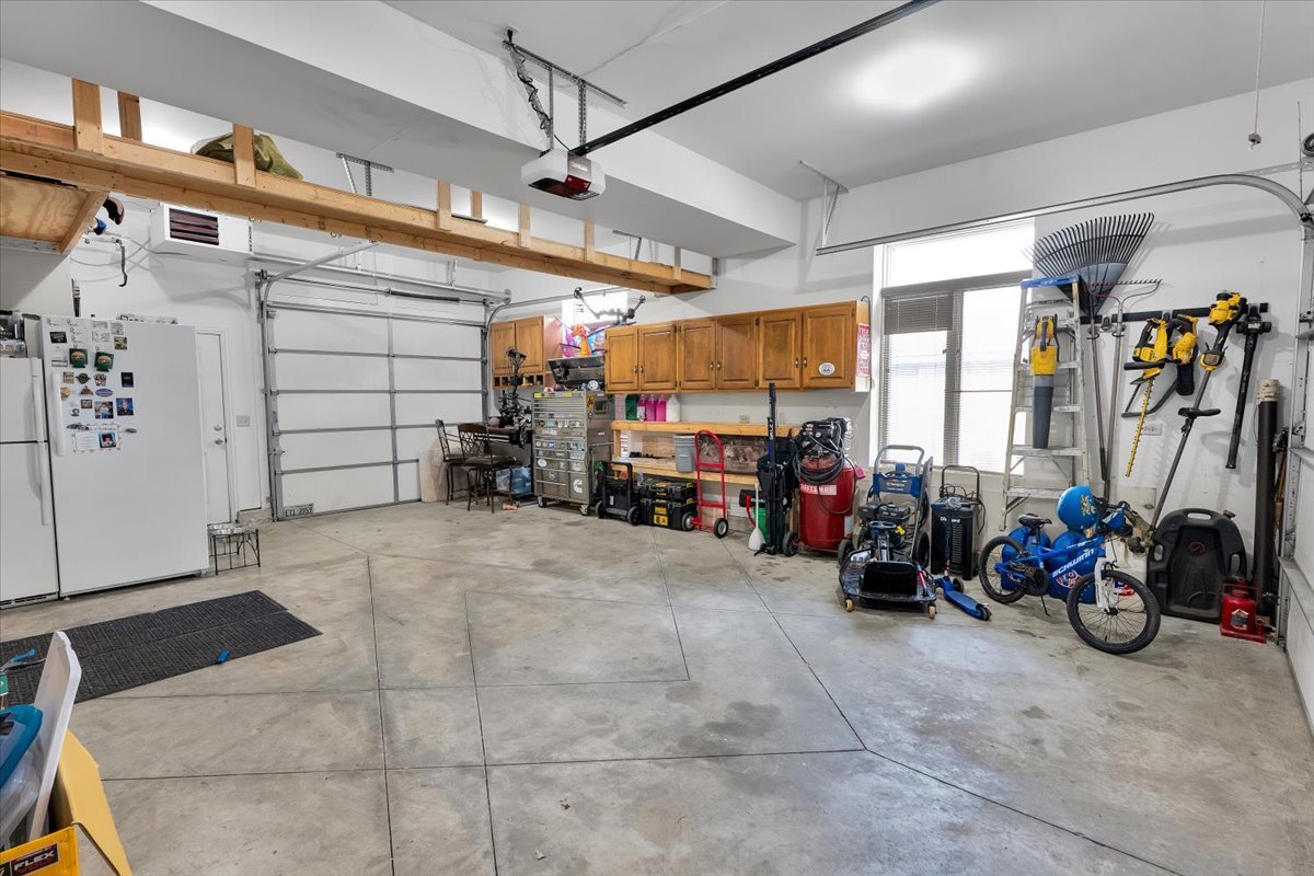 8925 E Teal Lane, Wilmington, IL 60481