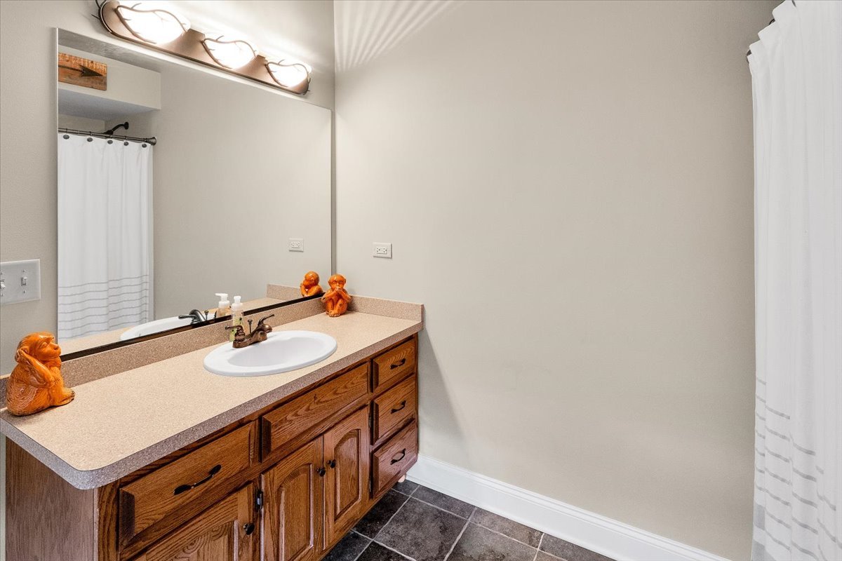 8925 E Teal Lane, Wilmington, IL 60481