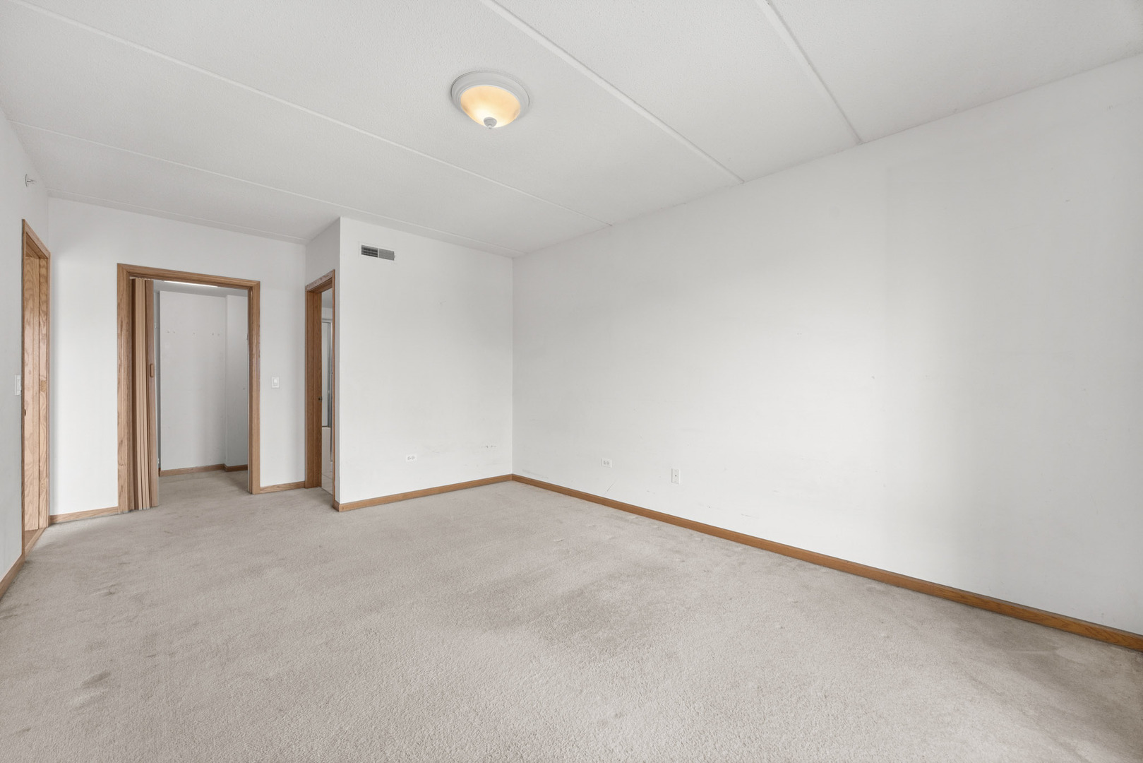 1349 E WASHINGTON Street #310A, Des Plaines, IL 60016