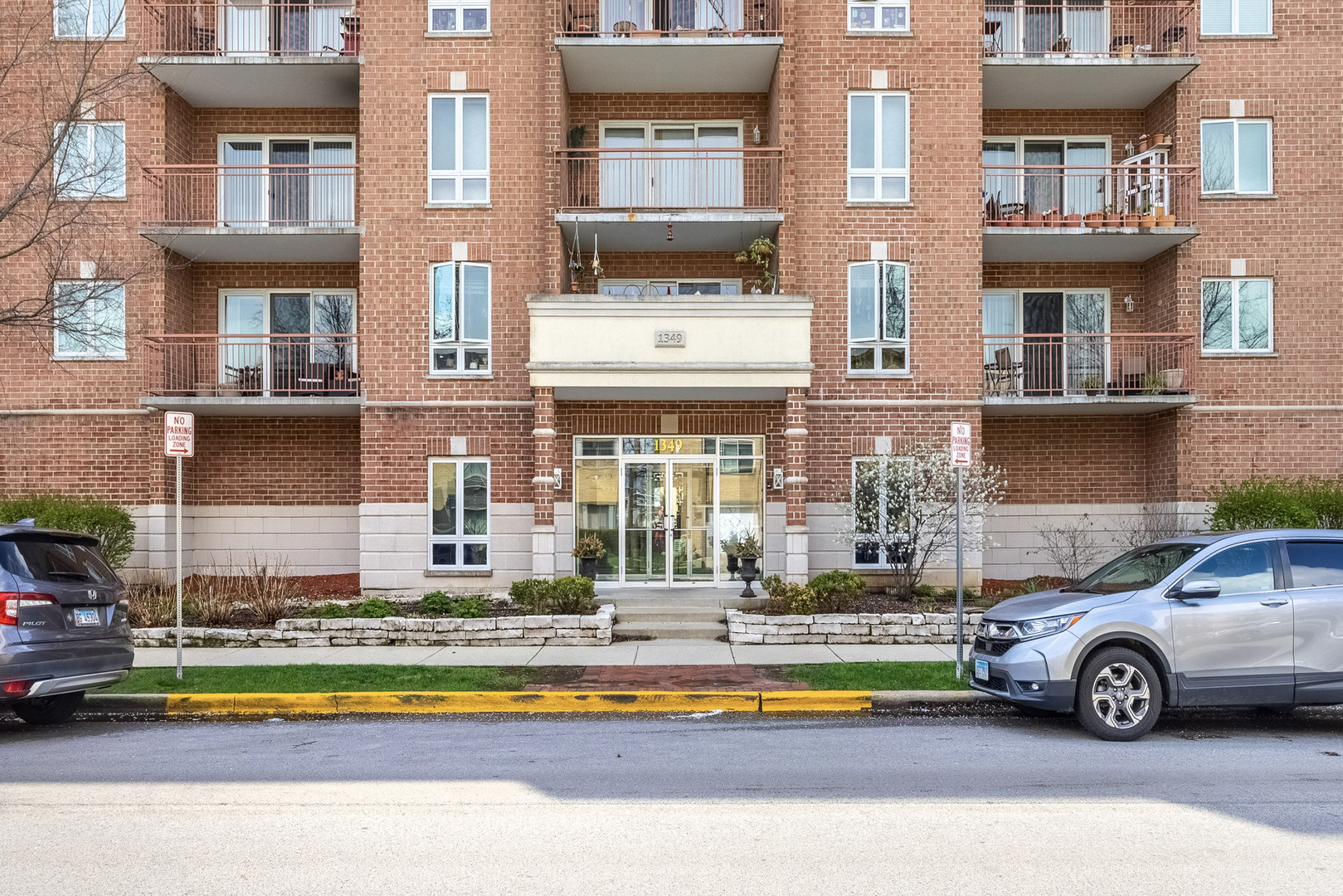 1349 E WASHINGTON Street #310A, Des Plaines, IL 60016