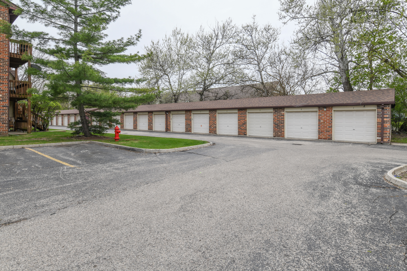 425 Berkshire Drive #16, Crystal Lake, IL 60014