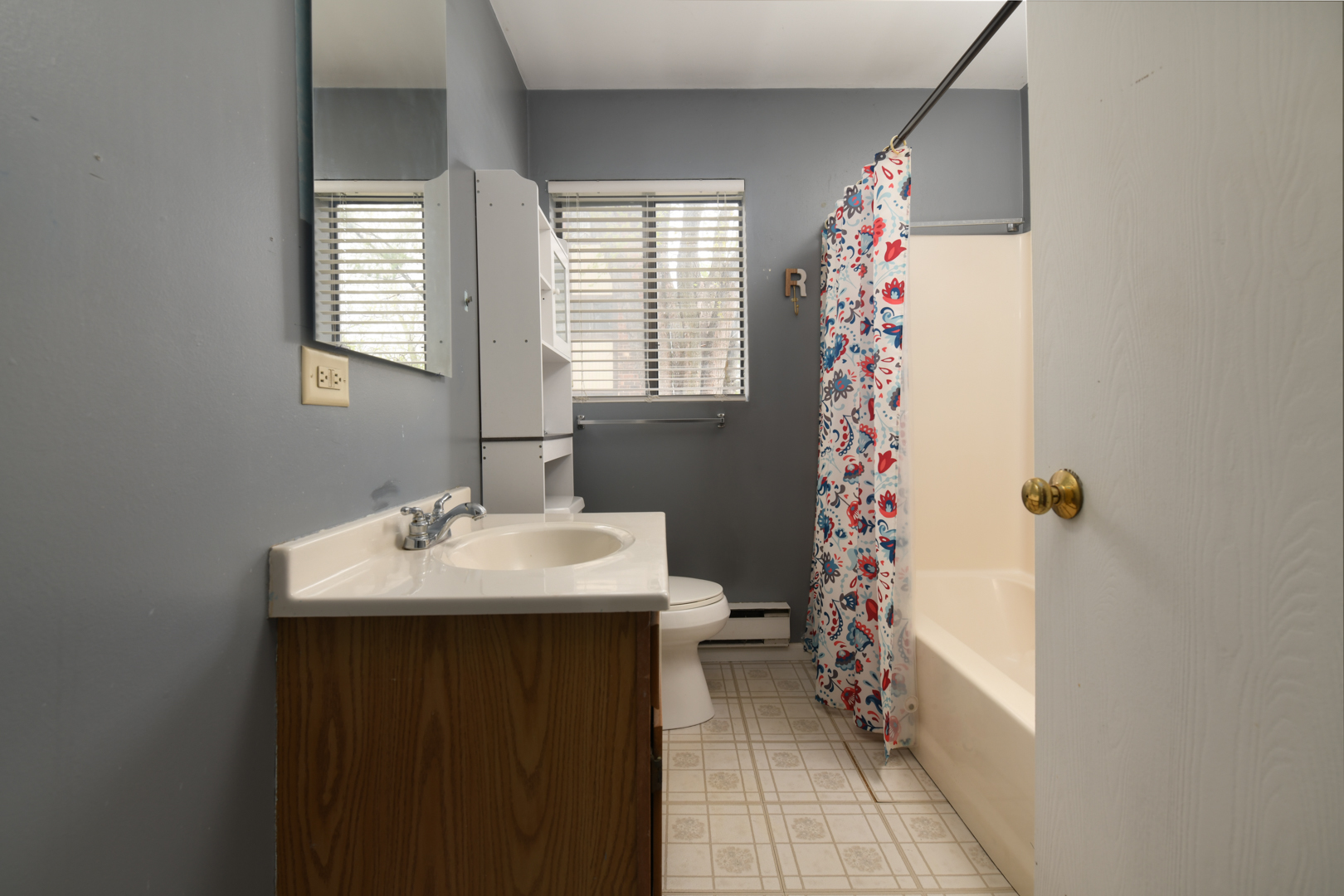 425 Berkshire Drive #16, Crystal Lake, IL 60014