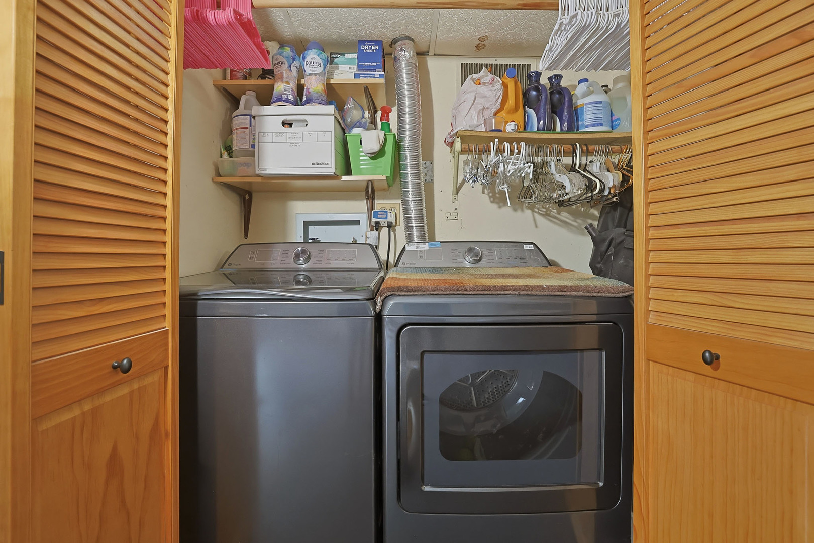 1358 Cottonwood Lane, Crystal Lake, IL 60014