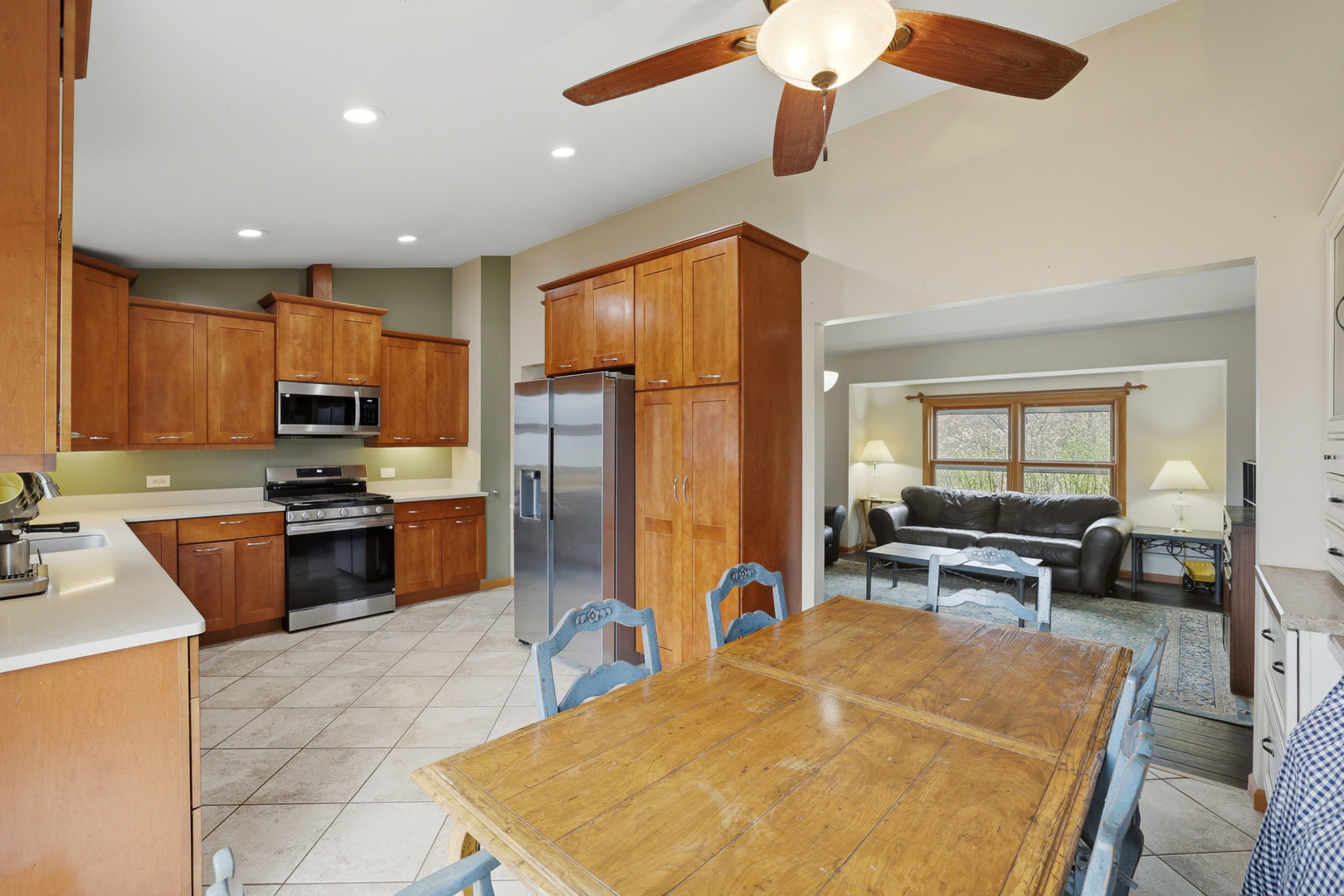 1358 Cottonwood Lane, Crystal Lake, IL 60014