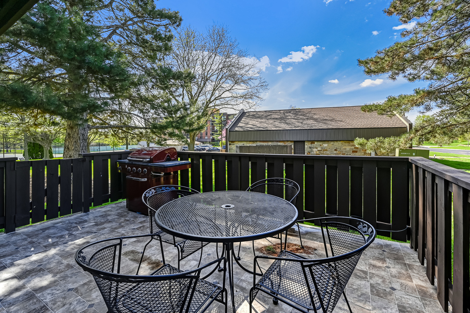 7 Nacona Lane, Indian Head Park, IL 60525