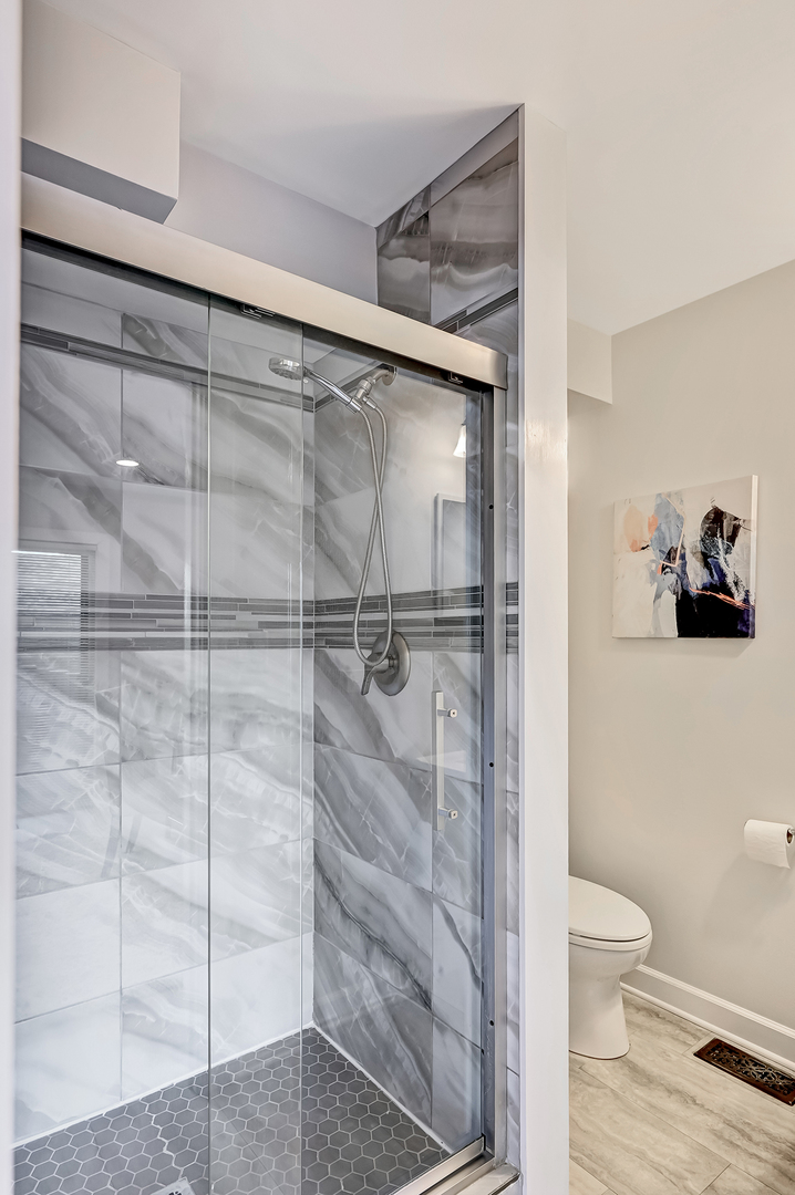 7 Nacona Lane, Indian Head Park, IL 60525