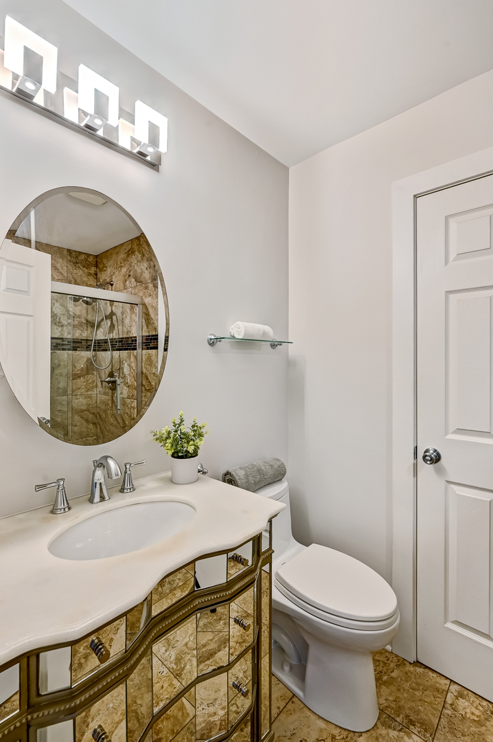 7 Nacona Lane, Indian Head Park, IL 60525