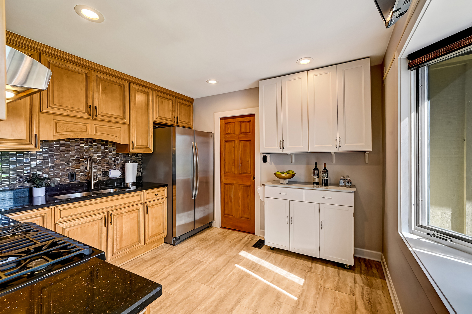 7 Nacona Lane, Indian Head Park, IL 60525