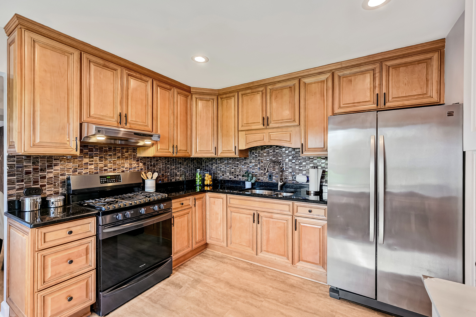 7 Nacona Lane, Indian Head Park, IL 60525