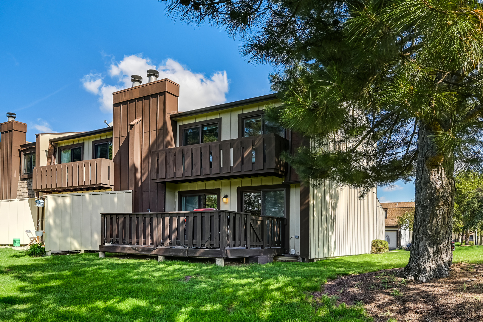 7 Nacona Lane, Indian Head Park, IL 60525