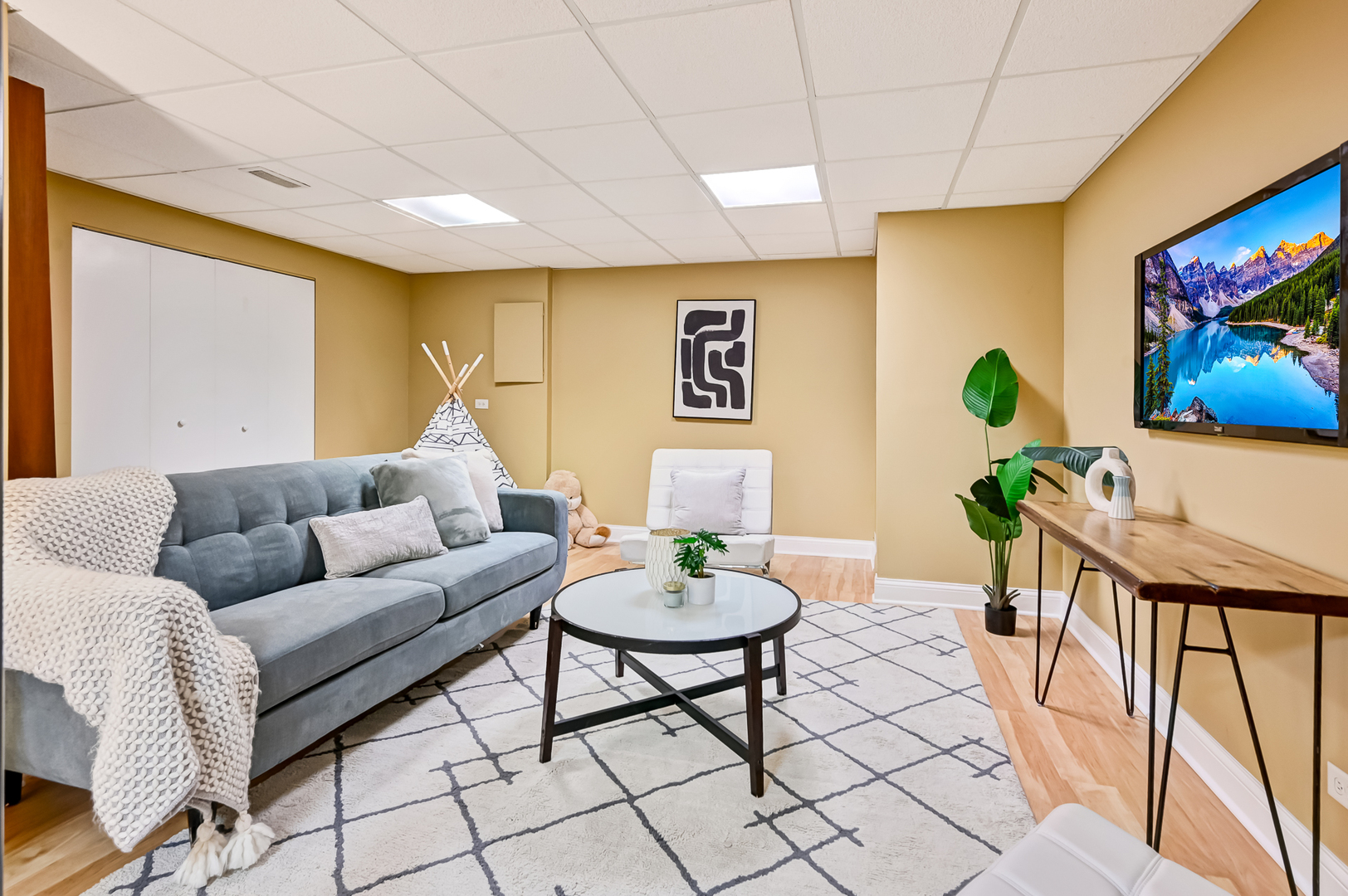 7 Nacona Lane, Indian Head Park, IL 60525