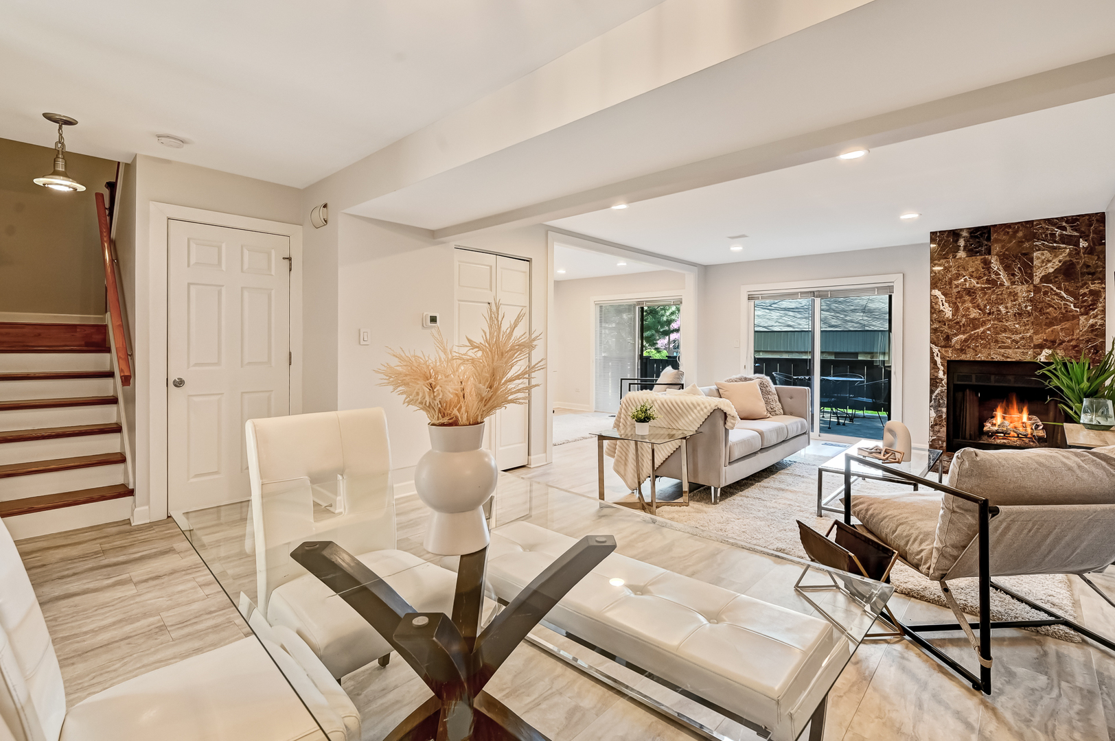 7 Nacona Lane, Indian Head Park, IL 60525