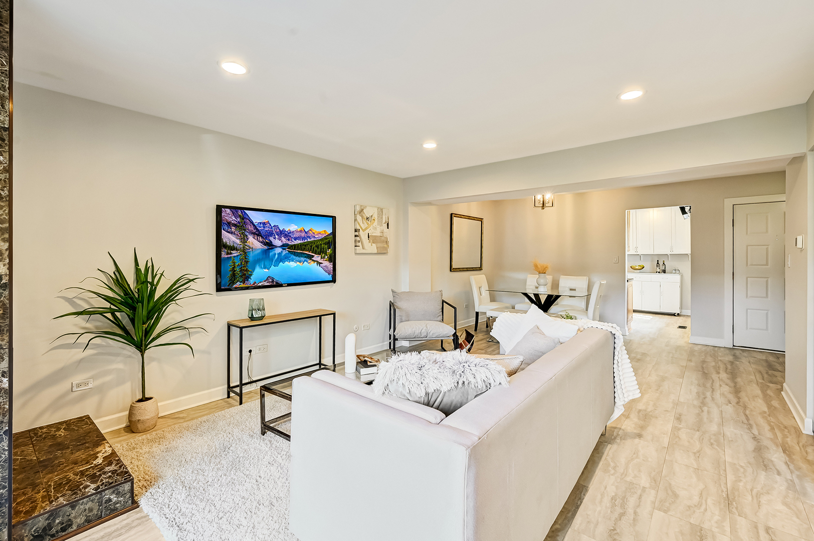 7 Nacona Lane, Indian Head Park, IL 60525