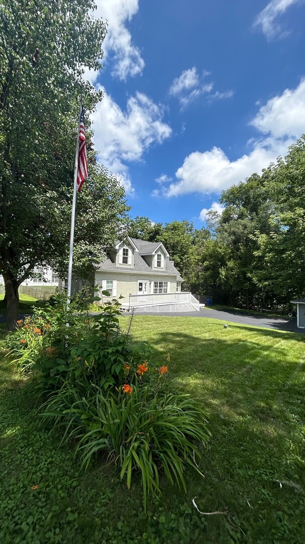 40431 N Fairview Street, Antioch, IL 60002