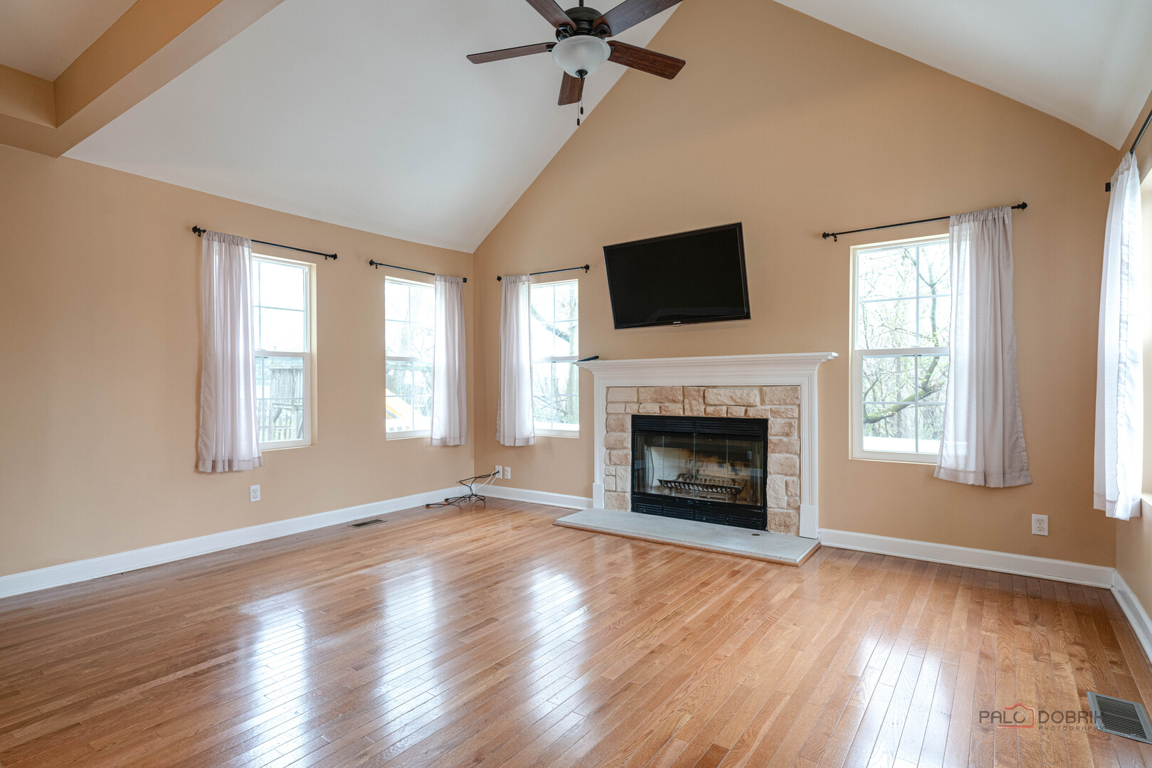 40431 N Fairview Street, Antioch, IL 60002