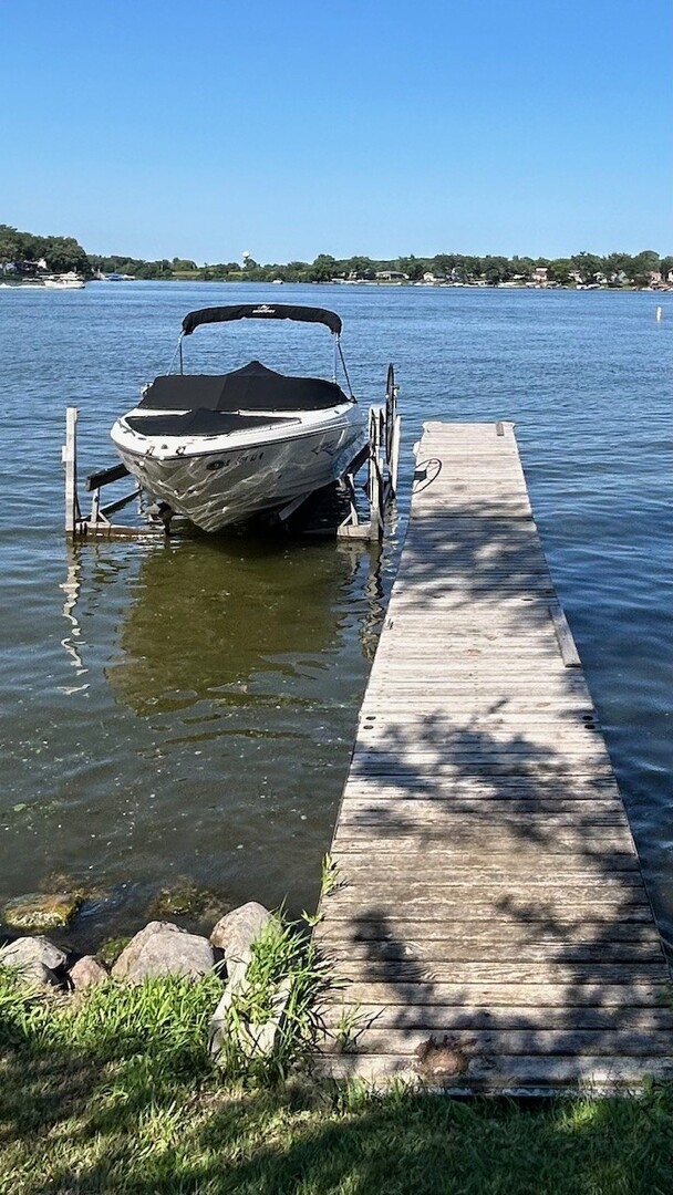 40431 N Fairview Street, Antioch, IL 60002