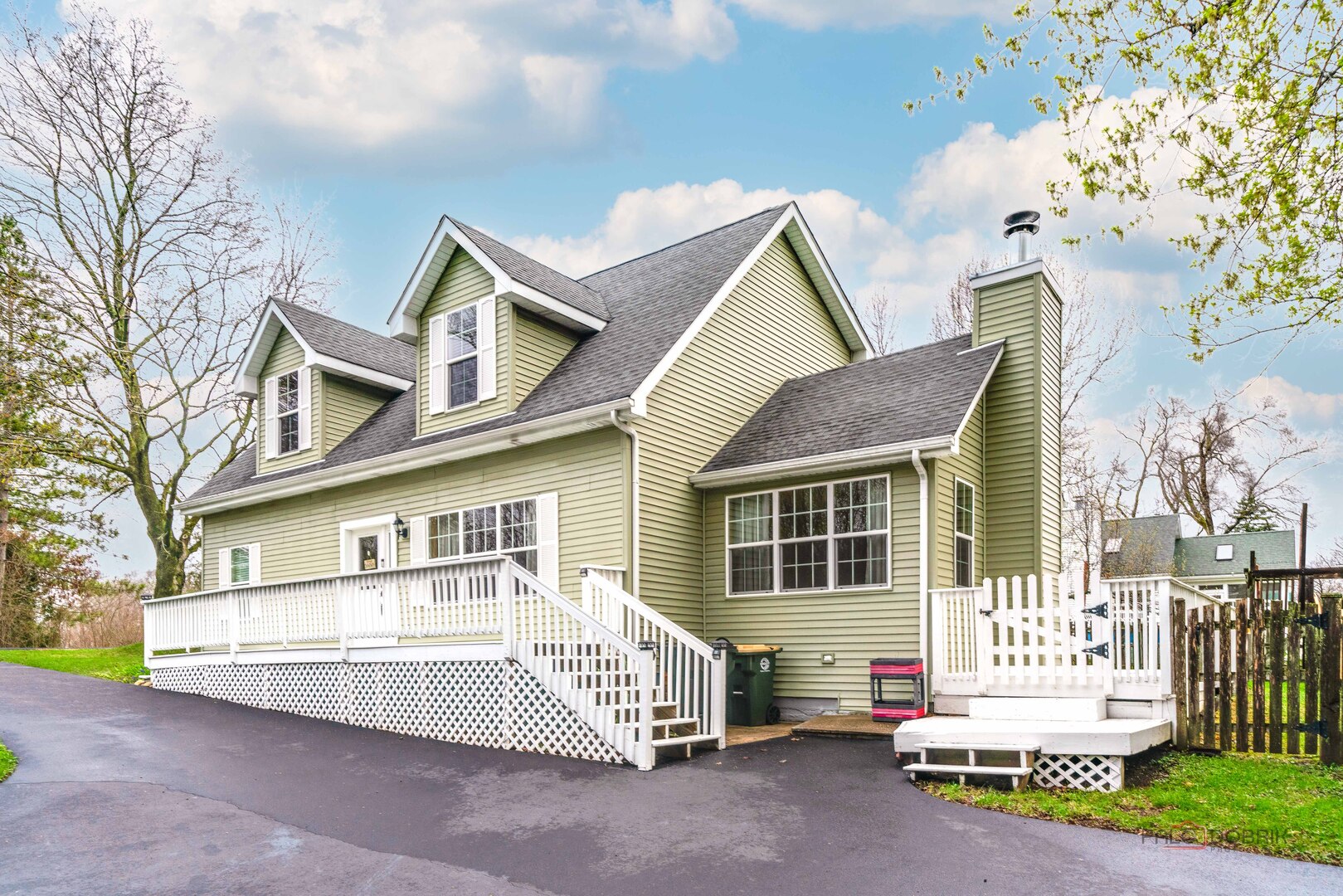 40431 N Fairview Street, Antioch, IL 60002